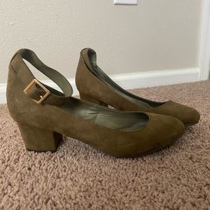 Brand new Olive green low heels